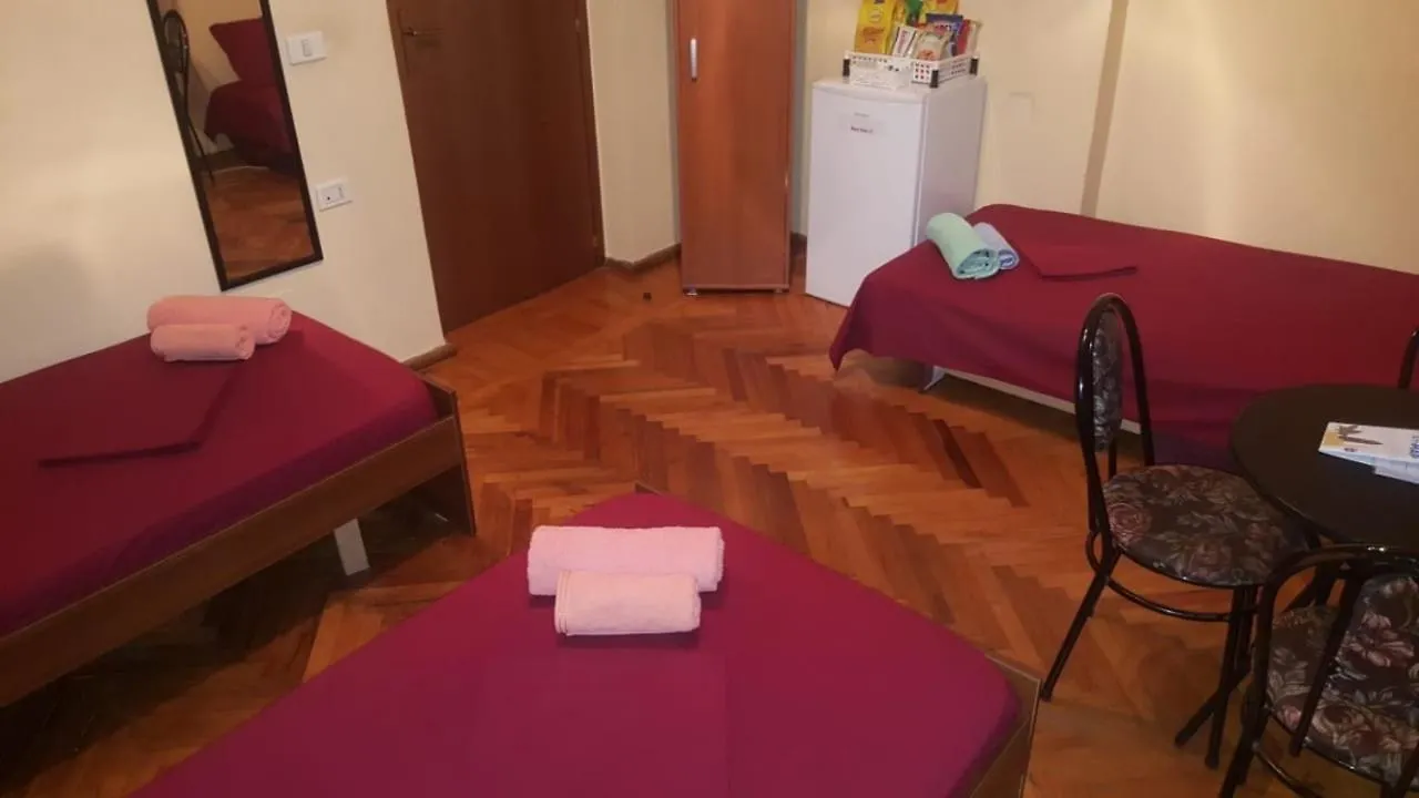 Elisabet Tirana Apartment