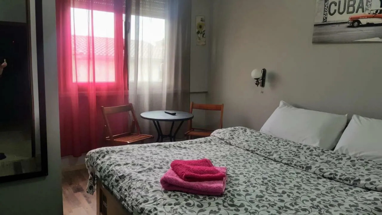 Elisabet Tirana Apartment 0*,